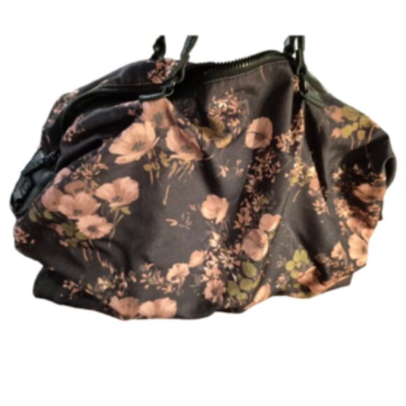 Mossimo Floral Weekender Bag - Picture 2 of 9